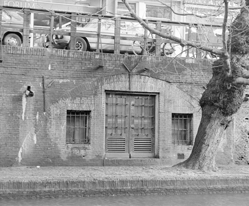 881818 Gezicht op de werfkelder behorende bij het pand Oudegracht 206 te Utrecht.